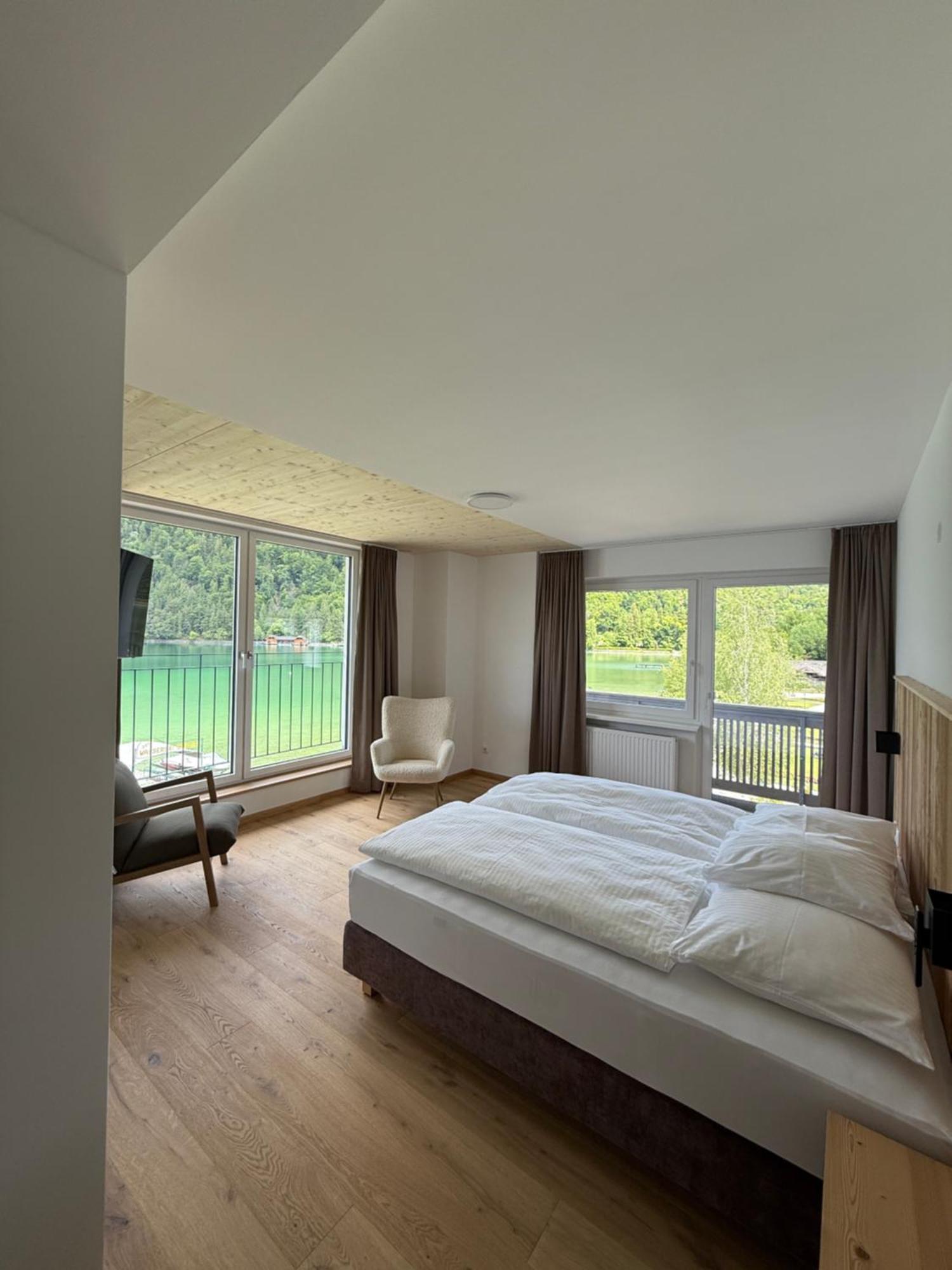 Seehotel Lilly Strobl Bagian luar foto