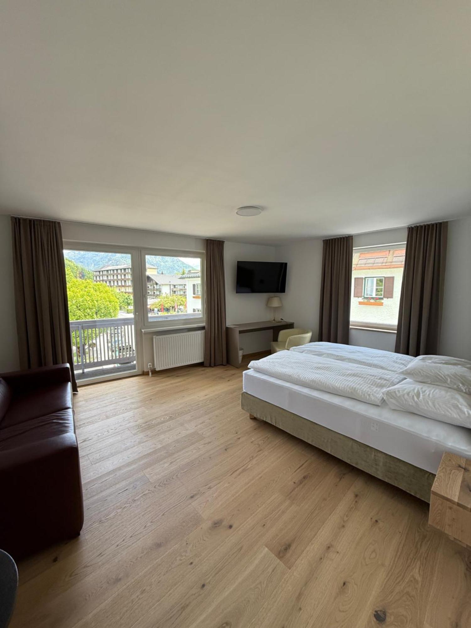 Seehotel Lilly Strobl Bagian luar foto