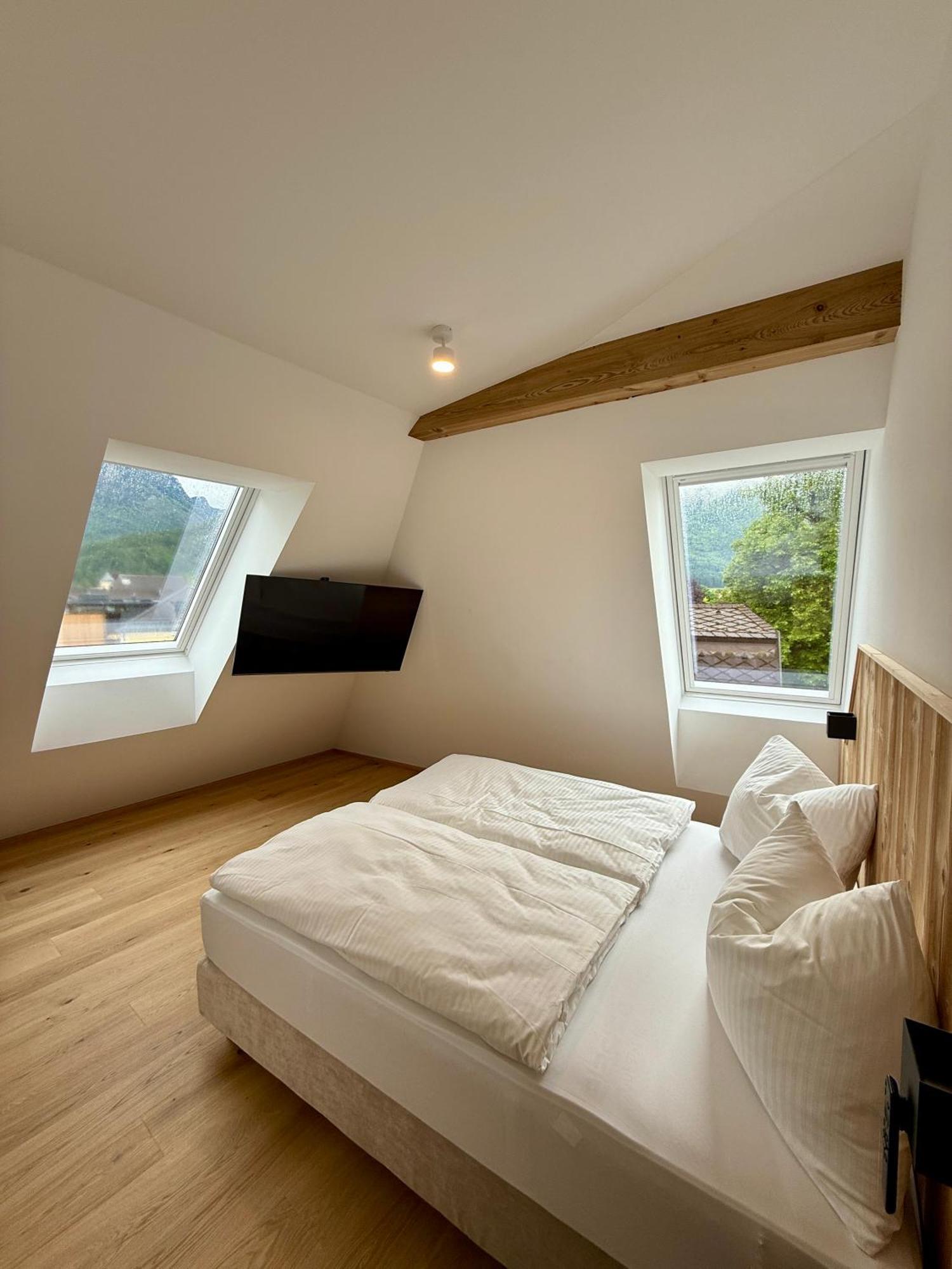 Seehotel Lilly Strobl Bagian luar foto