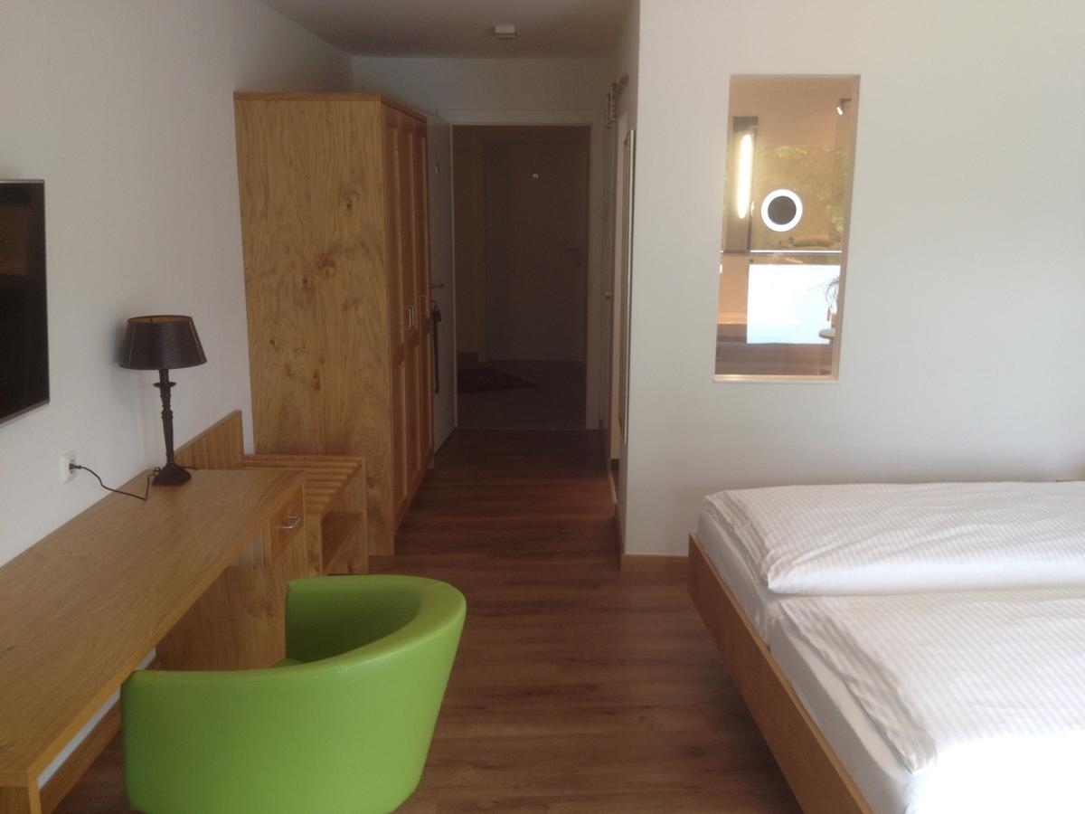 Seehotel Lilly Strobl Bagian luar foto